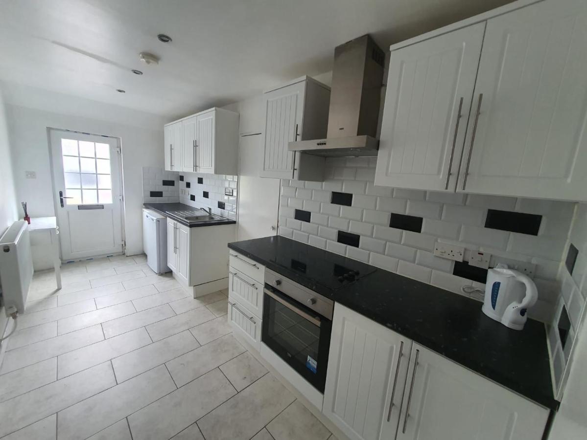 Chantilly Apartment Ickenham Ngoại thất bức ảnh